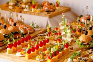 Qué es un servicio de catering? | Definición, tipos y precios