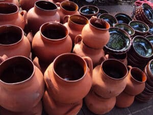 Alfarería, el antiguo arte de crear objetos de arcilla - Cambio de ...